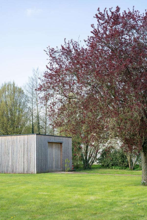 Gite Du Vieux Saule 1 Gite Avec Spa Privatif Pour 2 Personnes 1 Suite Familiale Sans Spa Vieil-Hesdin Exterior photo